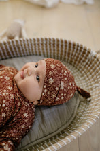 Load image into Gallery viewer, Knotted Infant Hat
