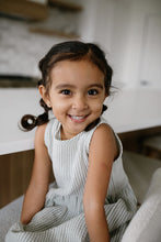 Load image into Gallery viewer, Kids Sleeveless Double Gauze Dress
