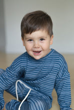 Load image into Gallery viewer, Kids Oversized Longsleeve Shirt
