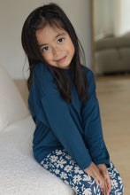 Load image into Gallery viewer, Kids Oversized Longsleeve Shirt
